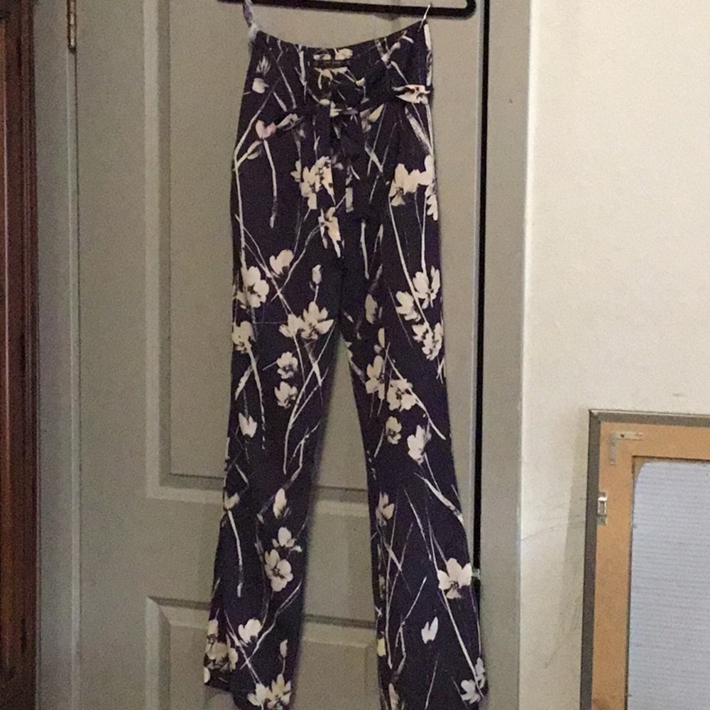Zara Black and White Wide Leg Pants with Artistic Flair